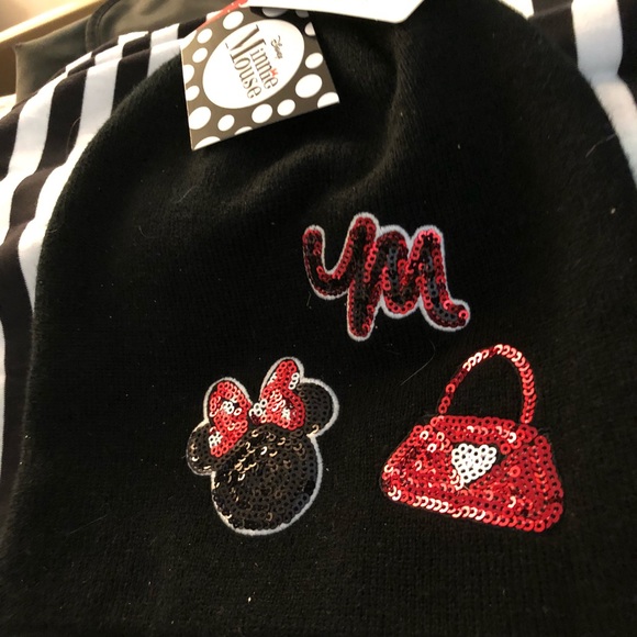 New with Tags Minnie Mouse Knit Cap from Torrid - Picture 1 of 3